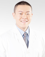 彤顏皮膚專科陳鏡尹醫師