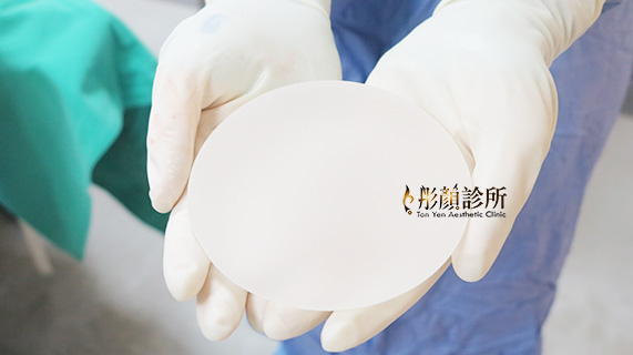 隆乳-整形外科-果凍隆乳-矽膠隆乳-水滴矽膠隆乳-蜜桃絨毛隆乳-桃園隆乳-中壢隆乳-隆乳光滑