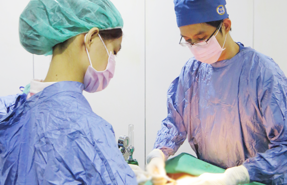 彤顏診所-自體脂肪隆乳-豐頰-自體脂肪補脂-豐胸-自體脂肪填補-全臉補脂-豐額頭-桃園整形外科-